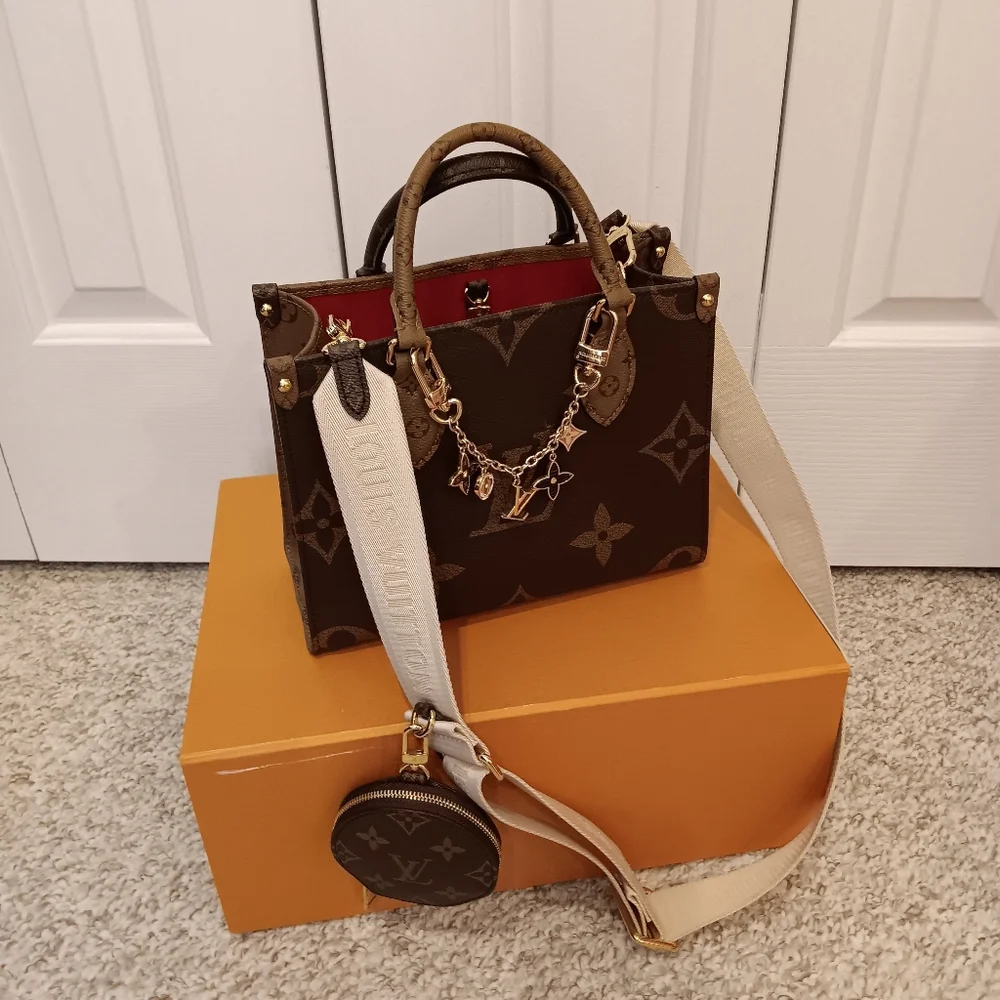 Traded 💕 Louis Vuitton OnTheGo Pm - Just Showing - Picture 3 of 7